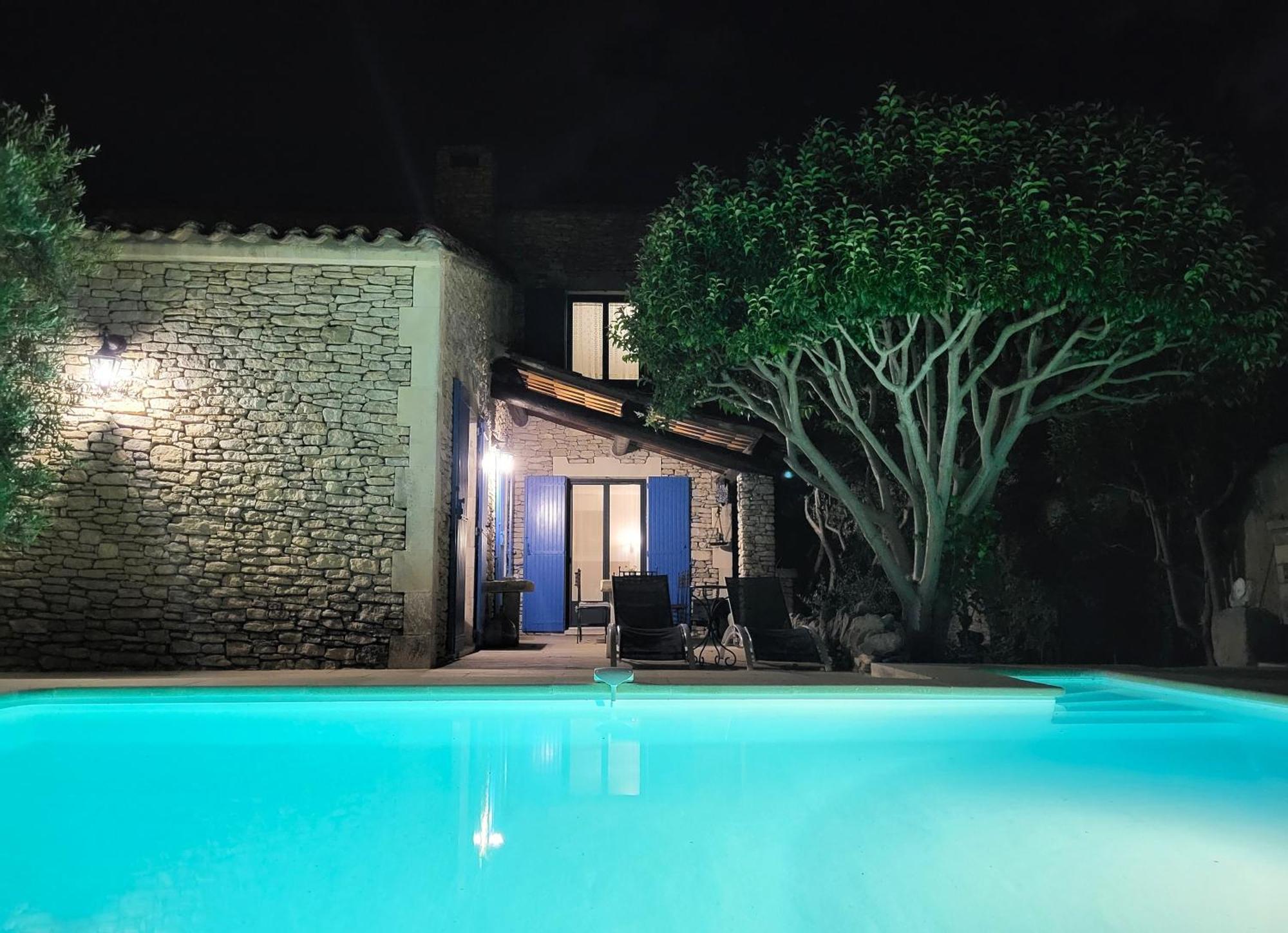 "La Massette Du Cheval Blanc" Villa De Caractere En Pierre ลีล-ซูร์-ลา-ซอร์ก ภายนอก รูปภาพ