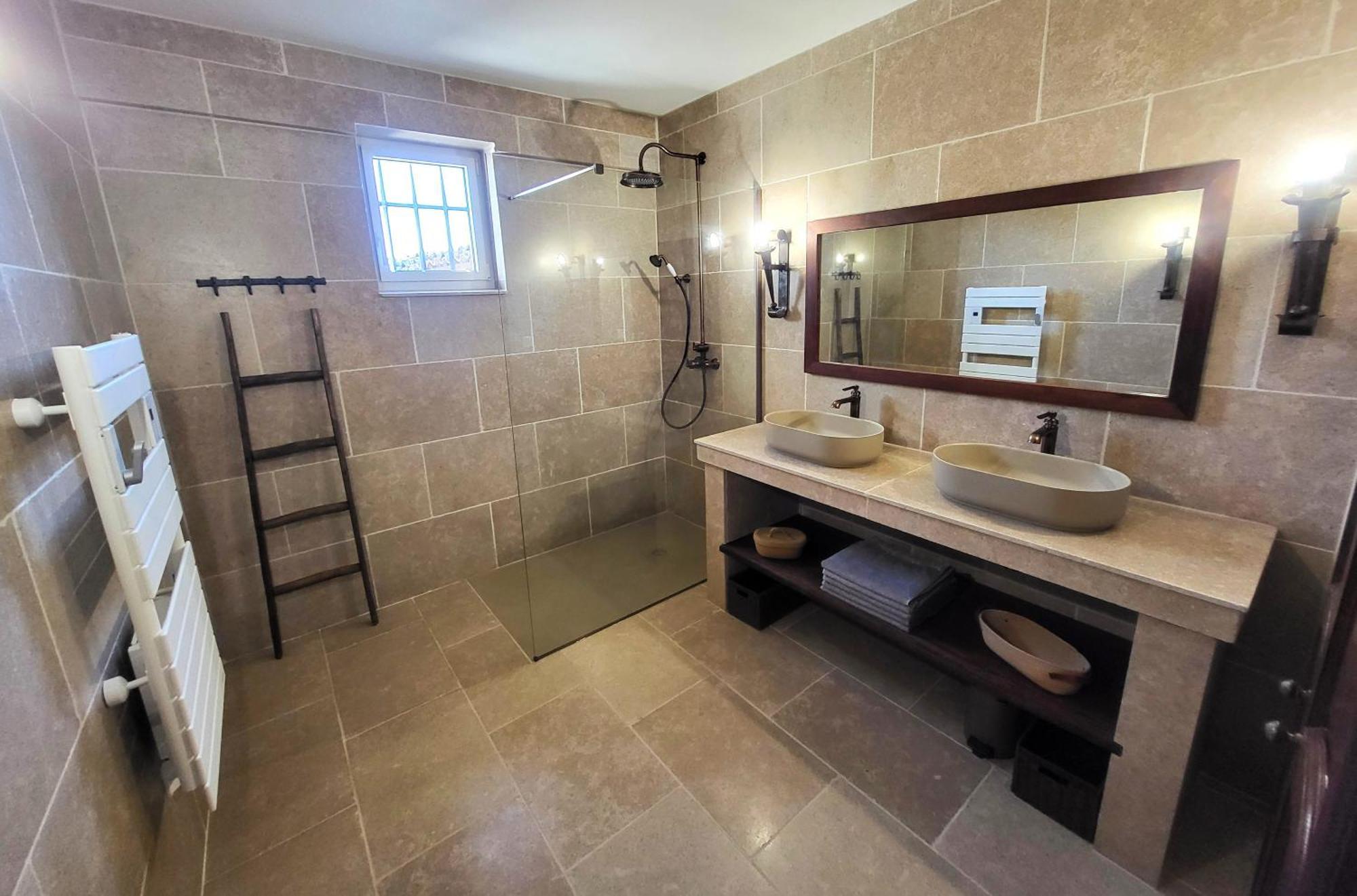 "La Massette Du Cheval Blanc" Villa De Caractere En Pierre ลีล-ซูร์-ลา-ซอร์ก ภายนอก รูปภาพ